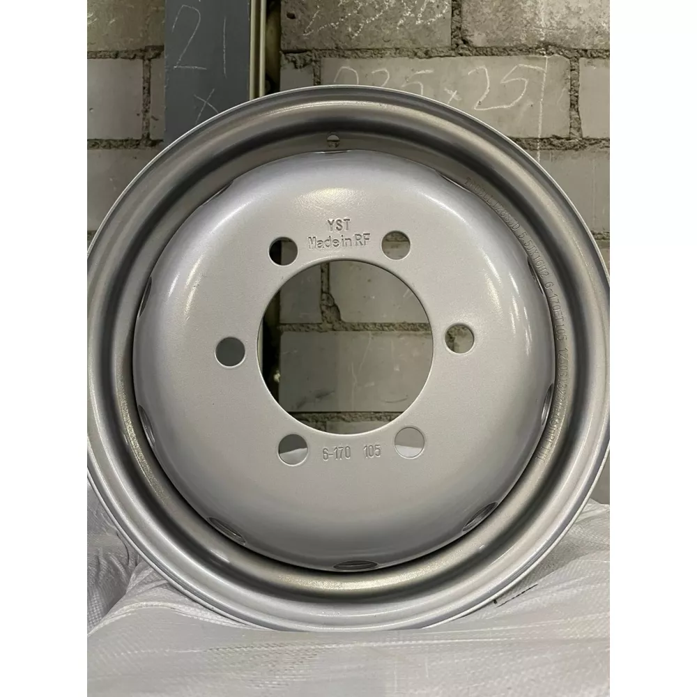 Диск 5,50х16  TREBL ET-105 PCD 6x170 D 130 в Покачи