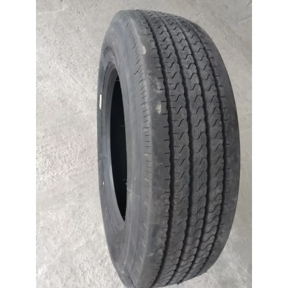 Грузовая шина 255/70 R22,5 Long March LM-120 16PR в Покачи